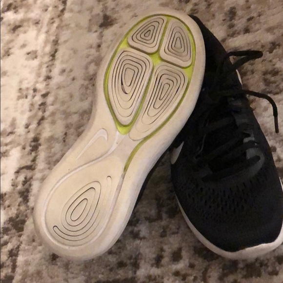 Authentic Nike Lunarlon Trainers - Picture 3 of 5